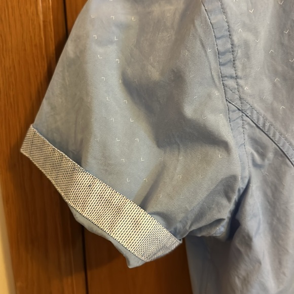 EightX button down - Picture 3 of 4
